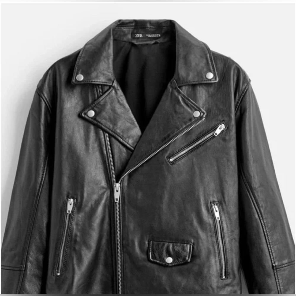 NWT Unisex Zara Leather Biker Jacket in Black. 100% leather. Size Large.